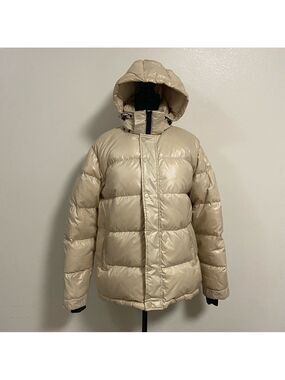 Aritzia TNA Jacket Women Size XS Almond Tan The Puffer Down Jacket Shiny finish